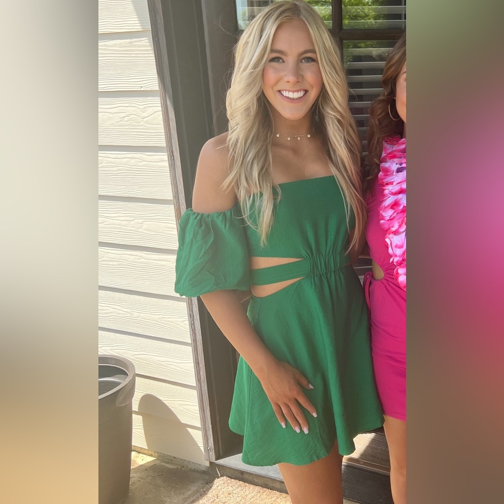 Elegant Green Off-Shoulder Dress